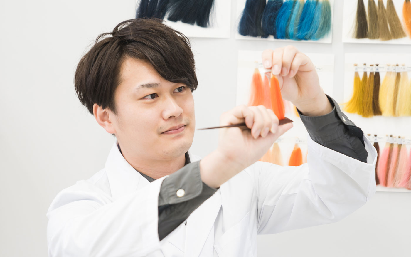 自分らしさをいつまでも。透明感のあるグレイカラーへの挑戦