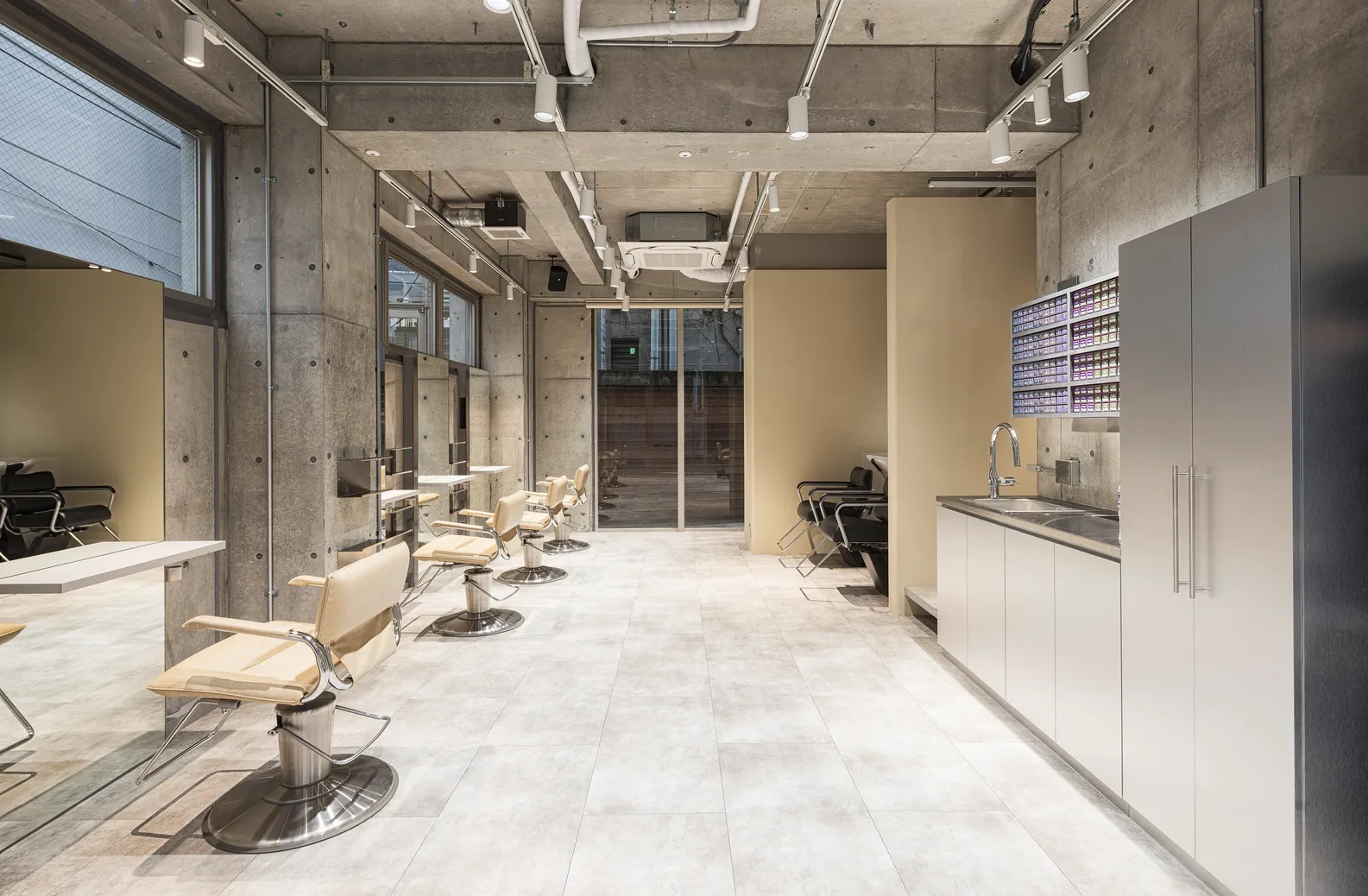 セット面〜シャンプーブース