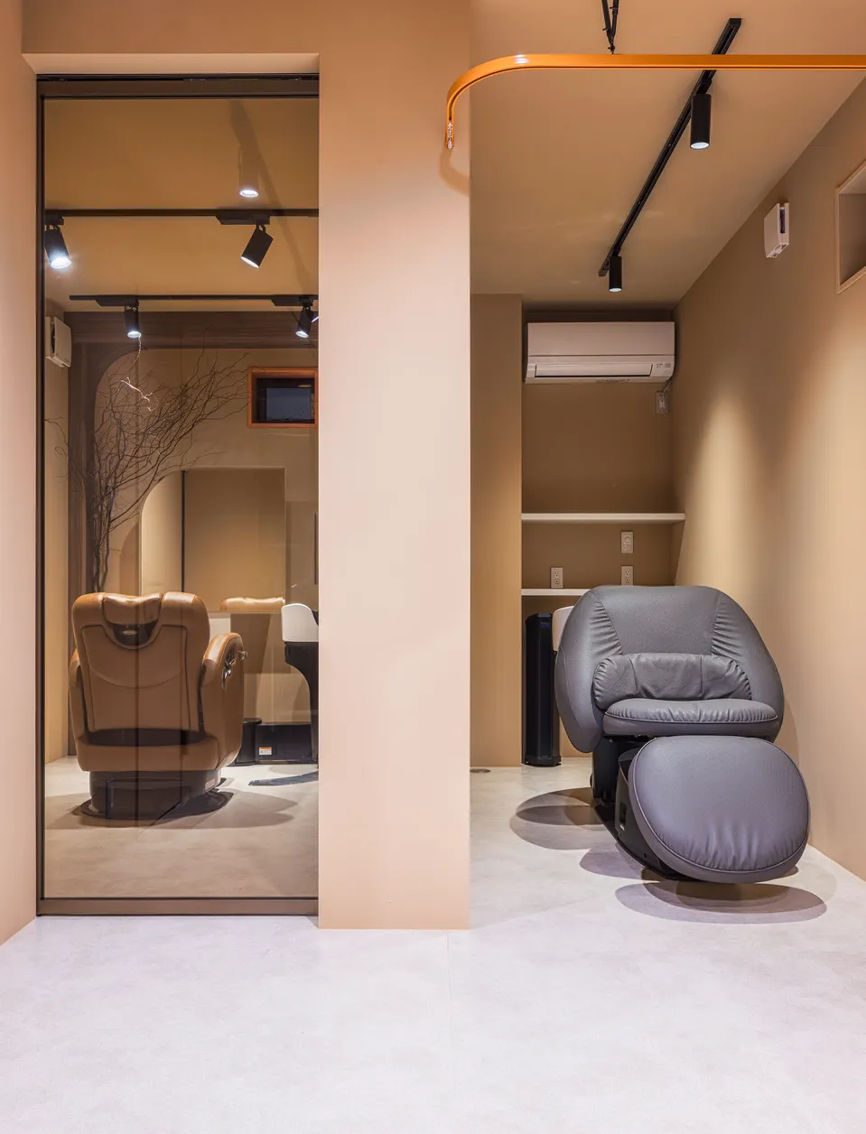 個室〜シャンプーブース